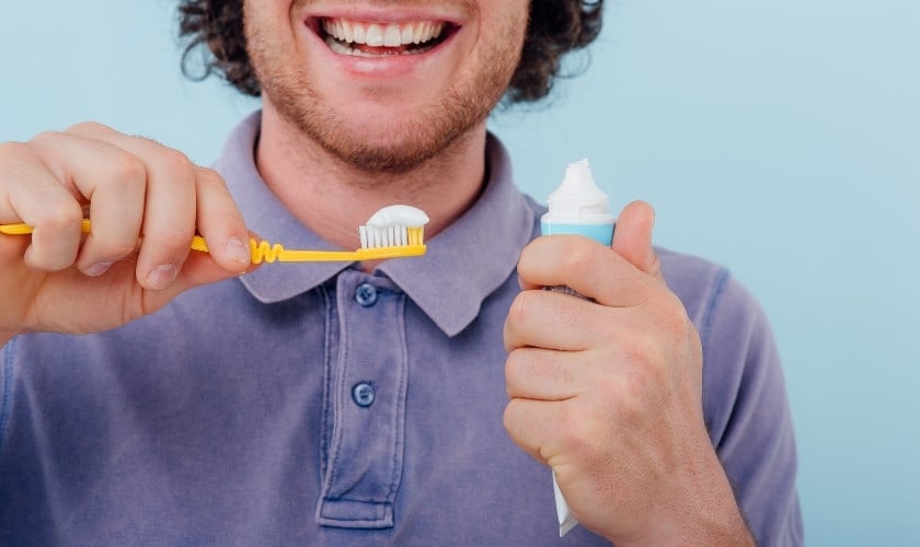 Best Toothpaste And Mouthwash After Dental Crowns