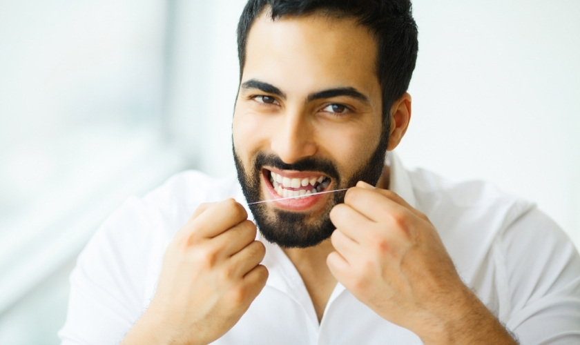 The Right Way To Floss Your Teeth: A Helpful Guide For Fort Wayne Patients