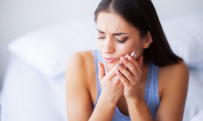 Tooth Hurts When I Bite Down
