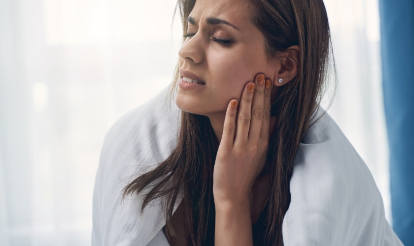 Proper Care After Emergency Tooth Extraction