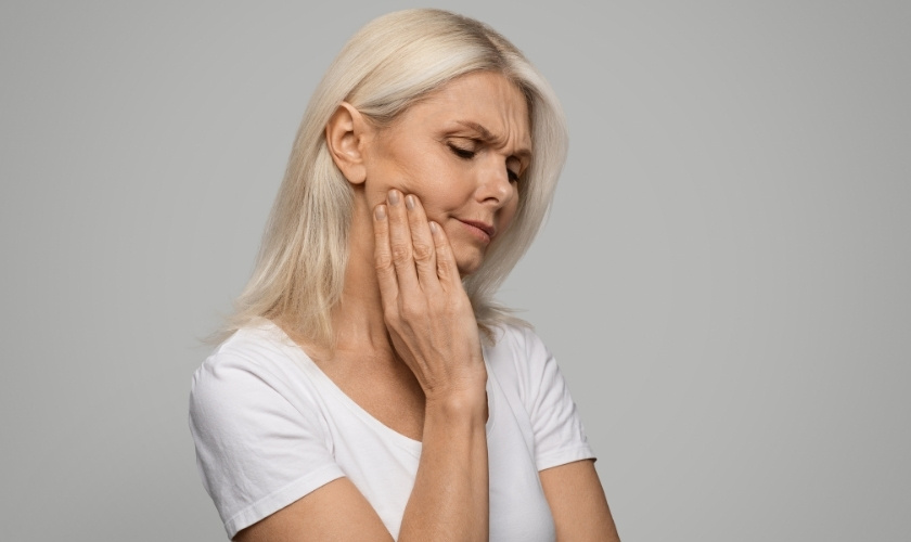 Ear & Jaw Pain Normal After Tooth Extraction